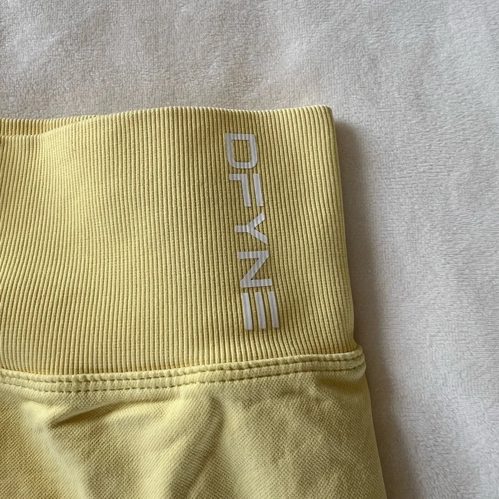 Yellow Scrunch Biker Shorts - DFYNE - Picture 2 of 3